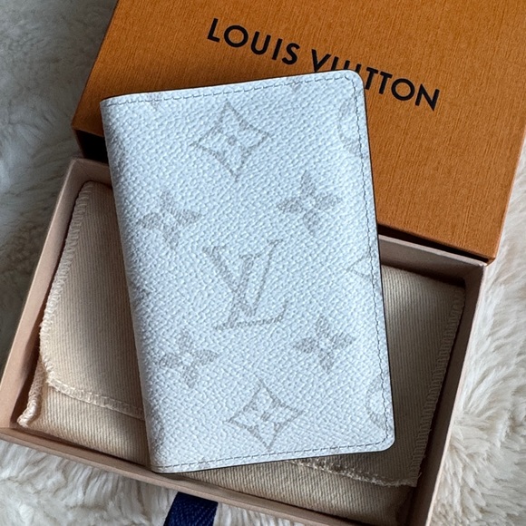 ❄️ NEW Louis Vuitton White Monogram Pocket OrganizerFull Set ❄️